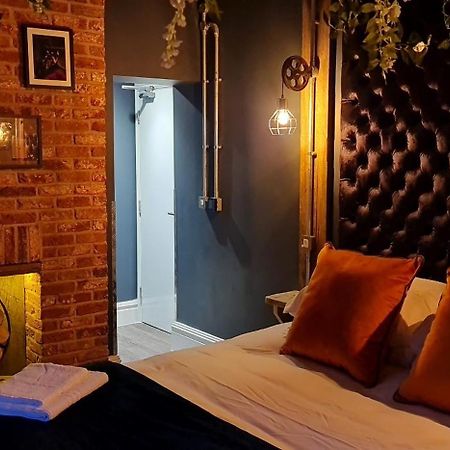 The Waterside Bar, Rooms & Restaurant Swinton  Kamer foto