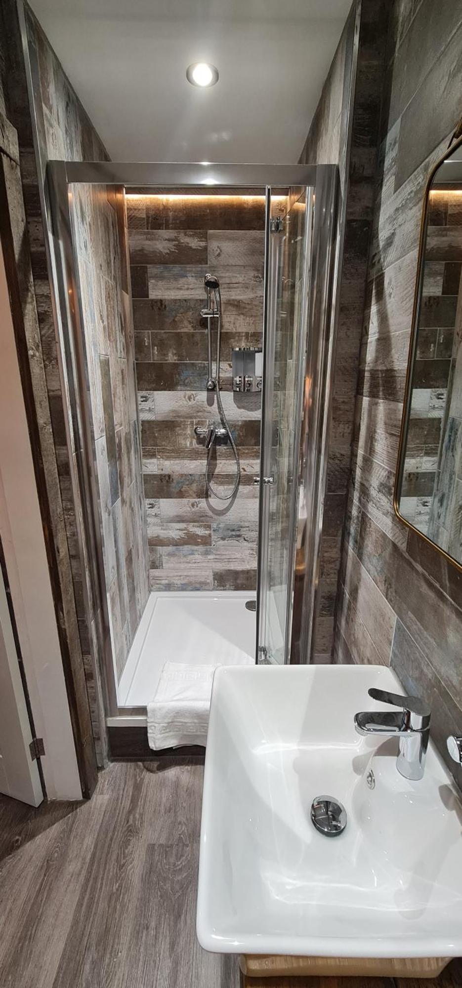 The Waterside Bar, Rooms & Restaurant Swinton  Kamer foto
